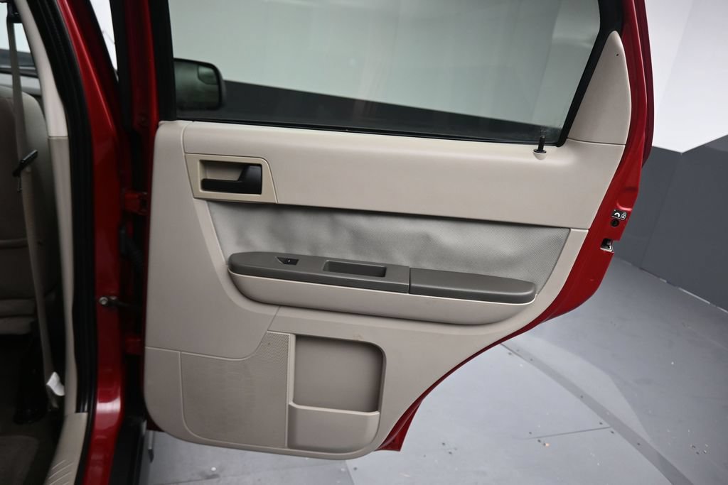 Used 2010 Ford Escape XLT FWD image 30