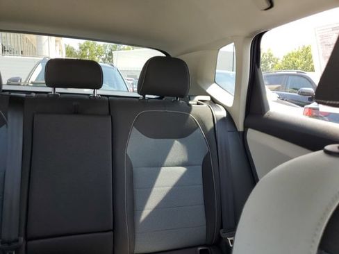 Certified 2025 Volkswagen Taos S FWD image 12