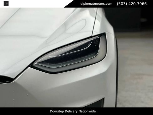 Used 2017 Tesla Model X 100D image 12