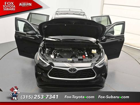 Used 2026 Toyota Highlander XLE AWD/4WD image 41