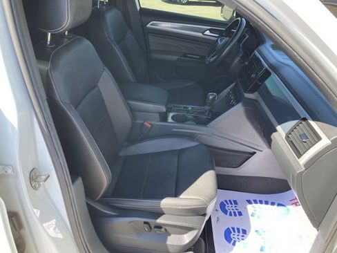 Used 2021 Volkswagen Atlas Cross Sport SEL R-Line image 34