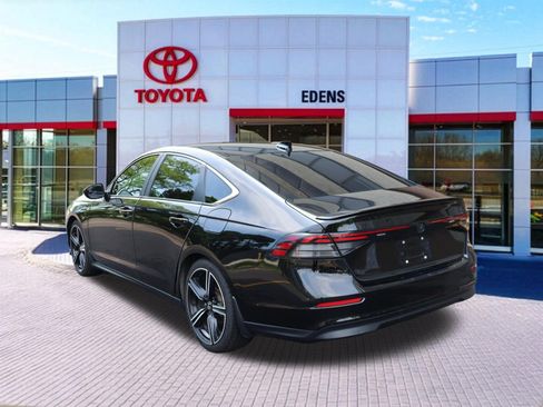 Used 2024 Honda Accord Sport image 7
