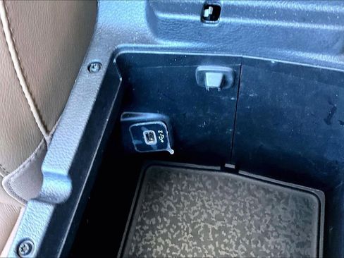 Used 2022 Jeep Wrangler Unlimited Sahara w/ LED Lighting Group image 16