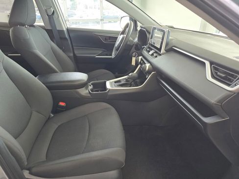 Used 2025 Toyota RAV4 LE image 45