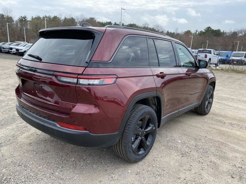 New 2026 Jeep Grand Cherokee Limited w/ Limited Altitude Package image 3