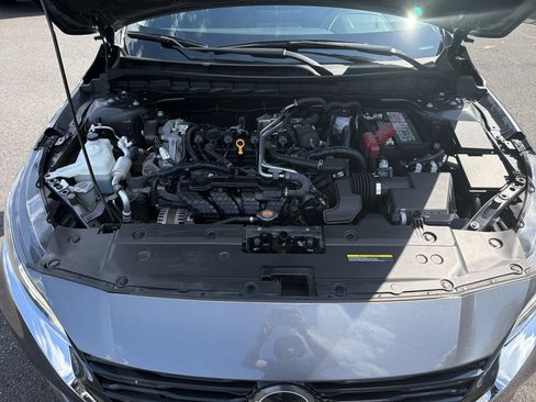 Used 2024 Nissan Altima 2.5 SV FWD image 35