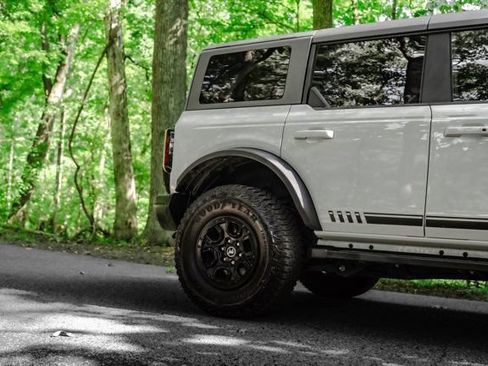 Used 2021 Ford Bronco First Edition AWD/4WD image 3