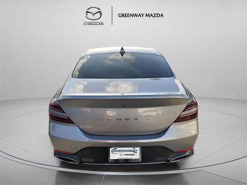 Used 2025 Genesis G70 2.5T image 6