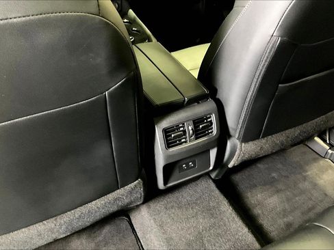 Used 2023 Nissan Rogue SL image 10