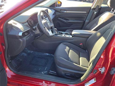 Used 2022 Nissan Altima 2.5 SV w/ SV Premium Package image 25