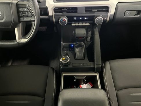 Used 2024 Toyota Tacoma TRD Off-Road AWD/4WD image 27