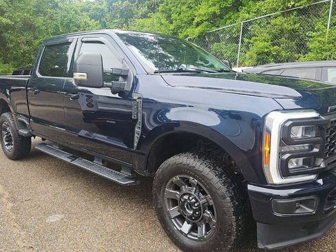 Used 2023 Ford F250 XLT w/ XLT Premium Package AWD/4WD image 1