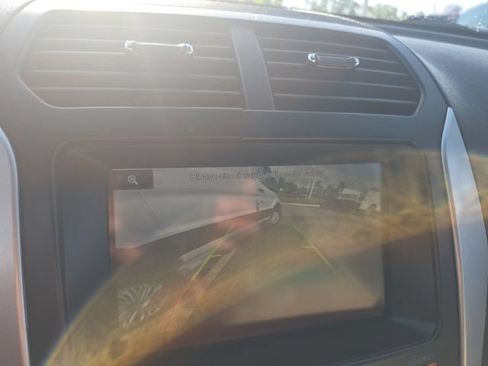 Used 2015 Ford Explorer Limited w/ Equipment Group 301A FWD image 14