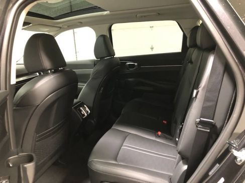 New 2026 Kia Sorento S w/ S Panoramic Sunroof Package FWD image 43