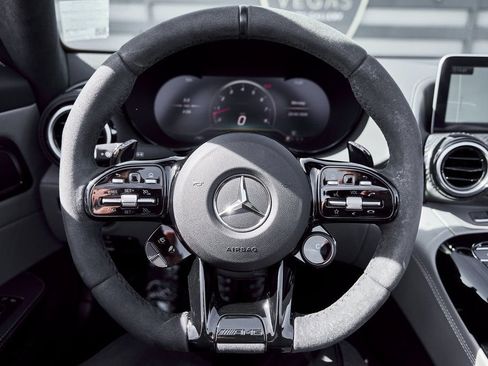Used 2020 Mercedes-Benz AMG GT R image 58