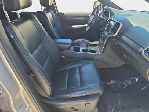 Used 2014 Jeep Grand Cherokee Limited RWD image 12