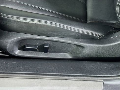 Used 2018 INFINITI Q60 3.0t Luxe w/ Cargo Package image 21