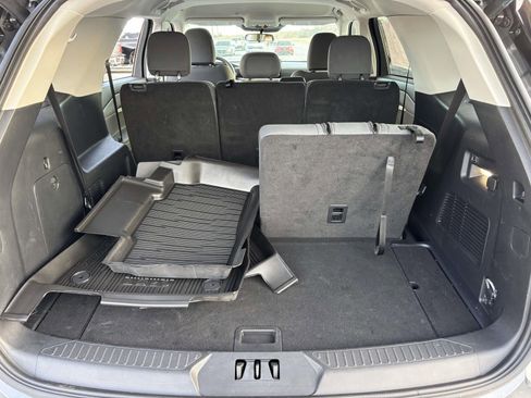 Used 2025 Ford Explorer Active image 11