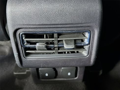 Used 2023 Lincoln Corsair Reserve FWD image 27