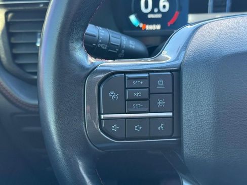 Used 2023 Ford Expedition Limited image 18