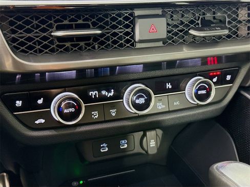 Used 2025 Acura ADX A-Spec image 17