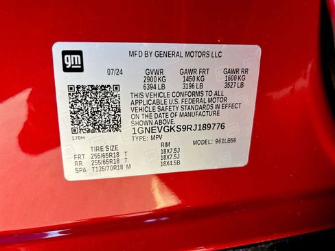 Used 2024 Chevrolet Traverse LT image 28