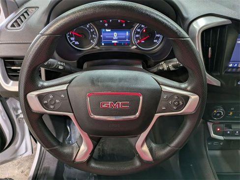 Used 2023 GMC Terrain SLE image 16