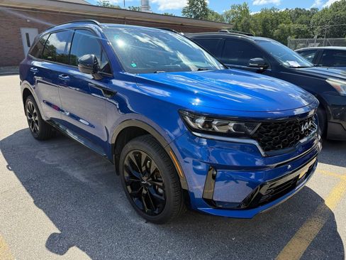 Used 2023 Kia Sorento SX AWD/4WD image 1