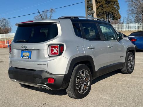 Used 2017 Jeep Renegade Limited image 3