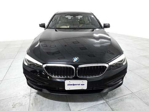 Used 2017 BMW 530i xDrive AWD/4WD image 2