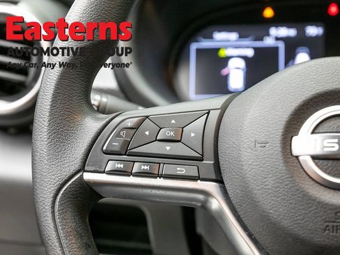 Used 2023 Nissan Kicks SV FWD image 15