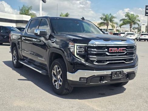 Used 2024 GMC Sierra 1500 SLT AWD/4WD image 3