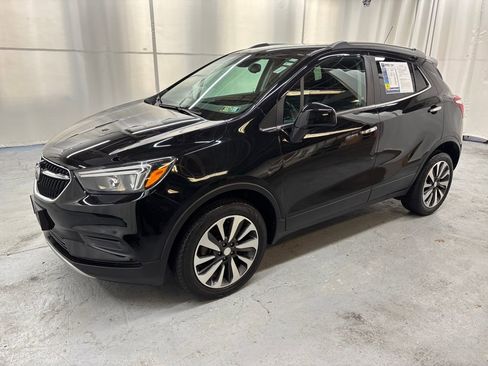 Used 2022 Buick Encore Preferred image 1