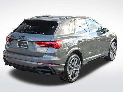 Certified 2025 Audi Q3 2.0T Premium w/ Convenience Package image 10