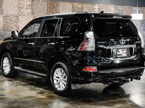 Used 2016 Lexus GX 460 image 16