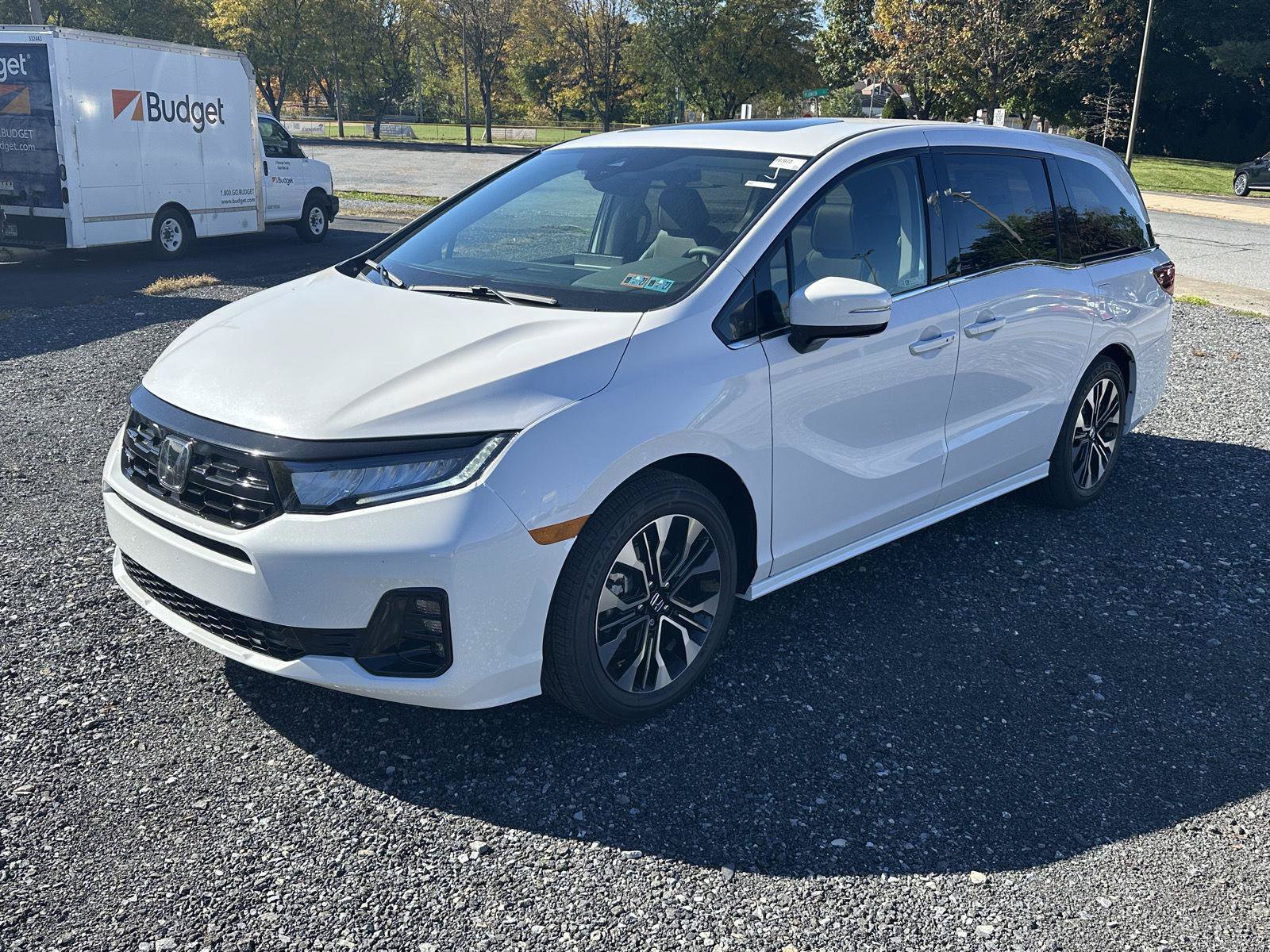 New 2027 Honda Odyssey Elite image 4