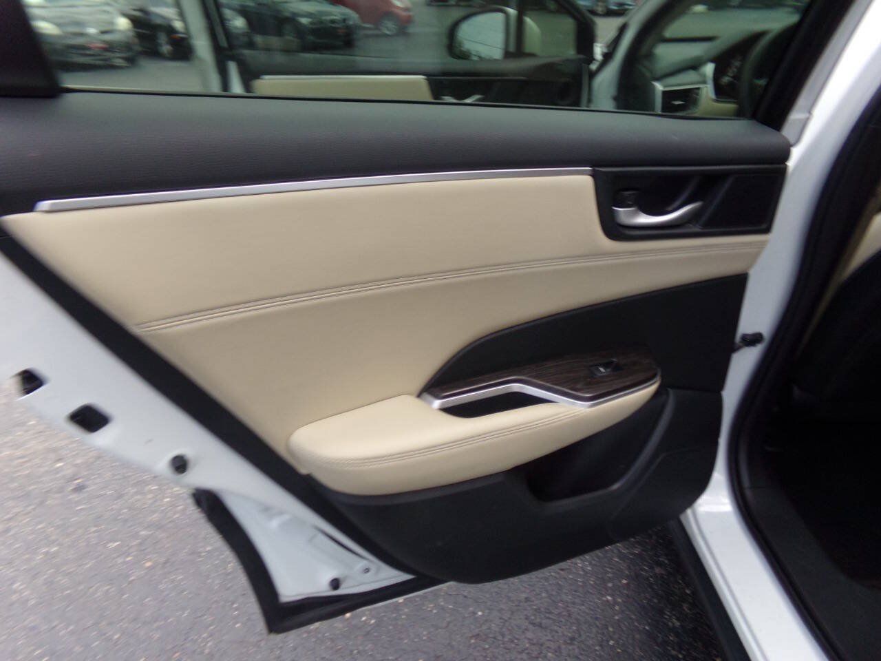 Used 2018 Honda Clarity Plug-In Hybrid image 34