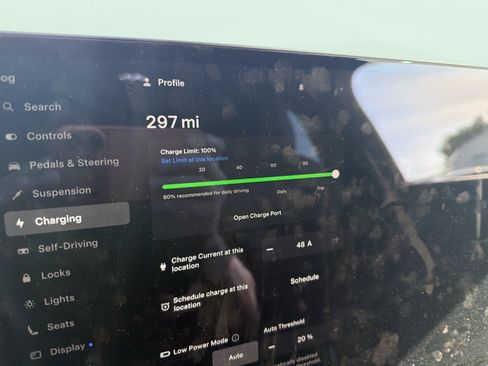 Used 2023 Tesla Model X AWD/4WD image 4