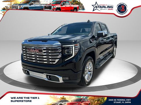 Used 2023 GMC Sierra 1500 Denali w/ Technology Package AWD/4WD image 1