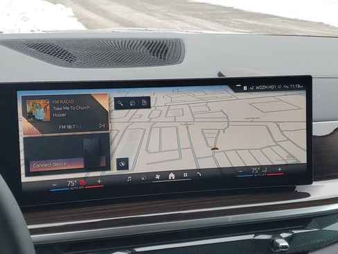 New 2026 BMW X7 xDrive40i w/ Premium Package image 18