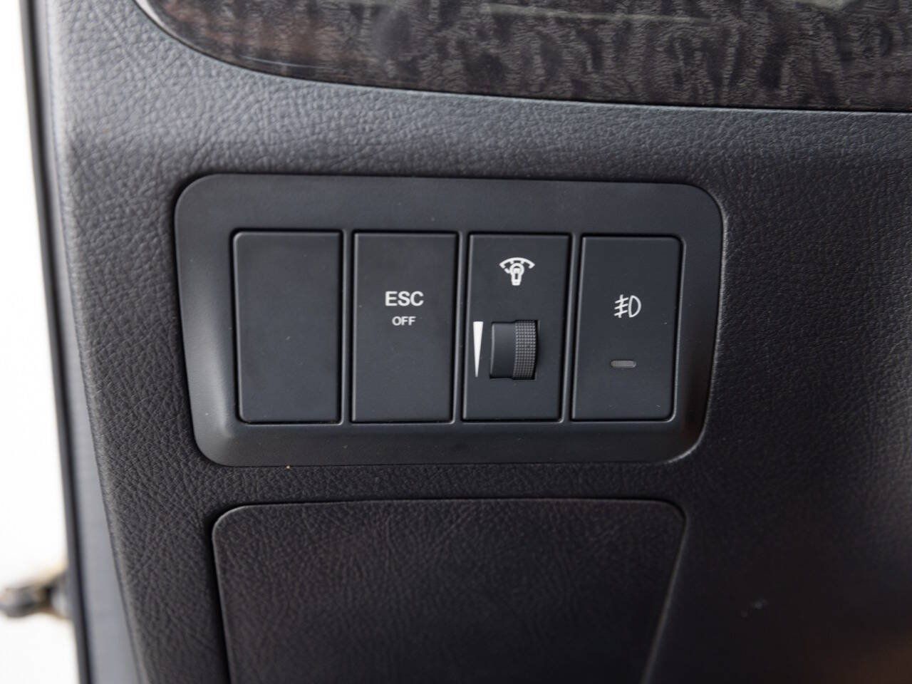 Used 2009 Hyundai Santa Fe Limited FWD image 34
