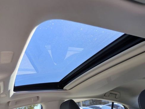 Certified 2022 Lexus ES 350 w/ Premium Package image 19