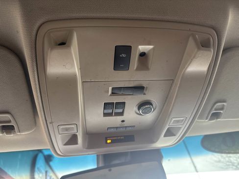 Used 2016 Cadillac Escalade Premium image 23