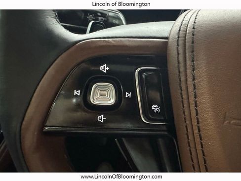 Used 2025 Lincoln Aviator Reserve w/ Jet Appearance Package AWD/4WD image 49