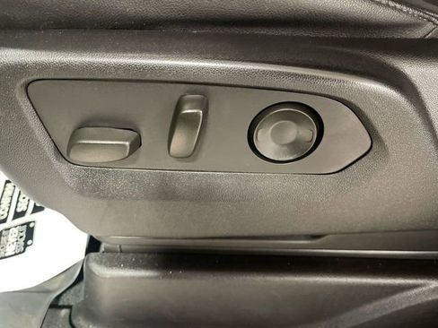 Used 2021 Chevrolet Suburban Z71 w/ Rear Media and Nav Package image 12