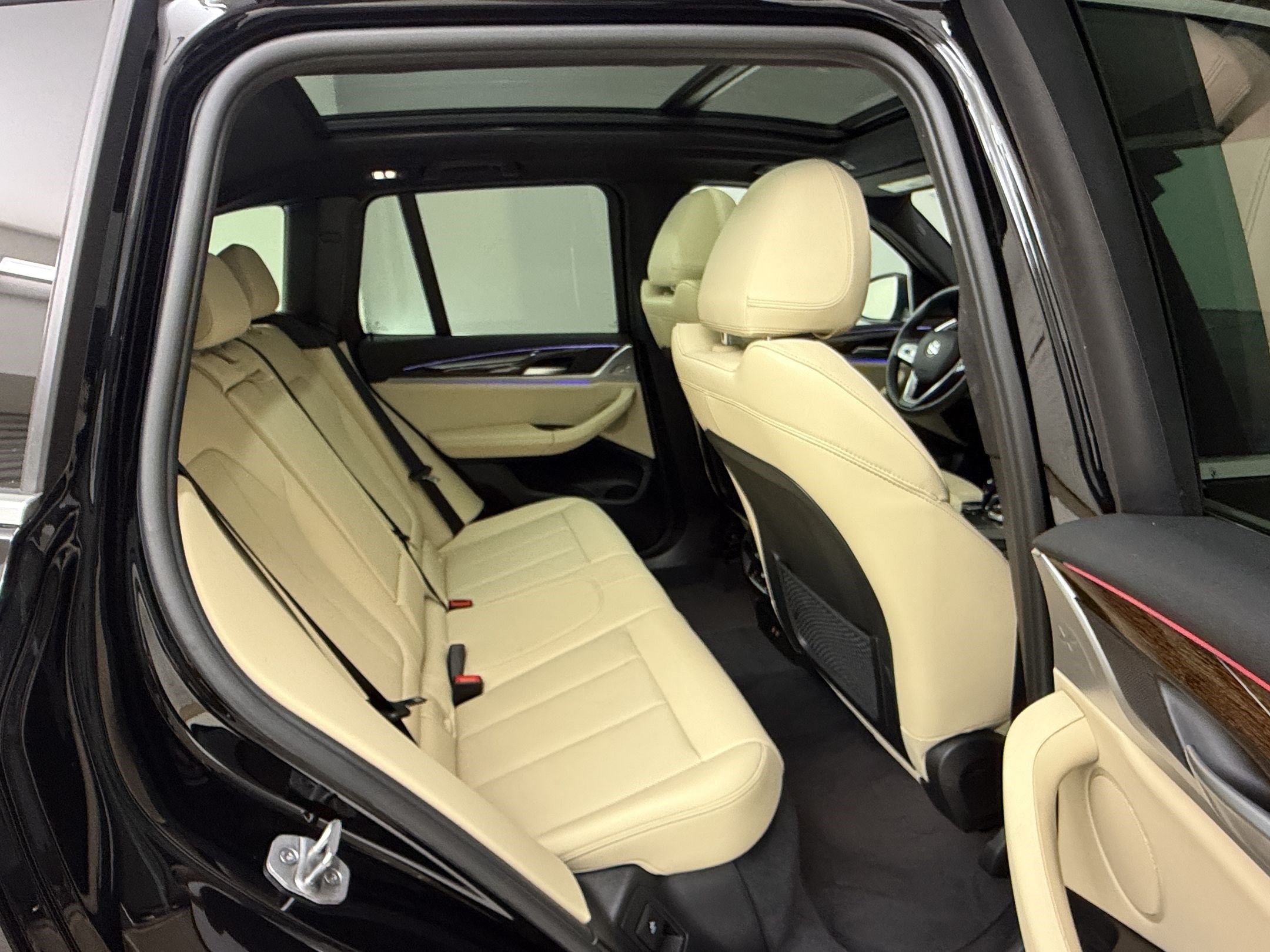 Certified 2024 BMW X3 sDrive30i w/ Convenience Package RWD image 30