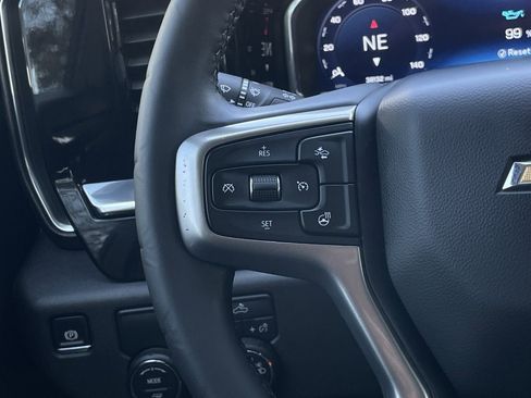 Used 2024 Chevrolet Silverado 1500 LT image 14