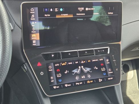 Used 2024 Maserati Grecale GT AWD/4WD image 16