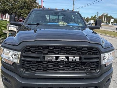 Used 2021 RAM 2500 Tradesman image 2