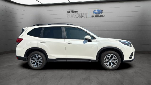 Used 2023 Subaru Forester Premium w/ Popular Package #1 AWD/4WD image 3